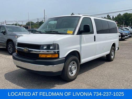 2023 Chevrolet Express 3500 LT