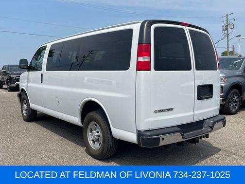 2023 Chevrolet Express 3500 LT
