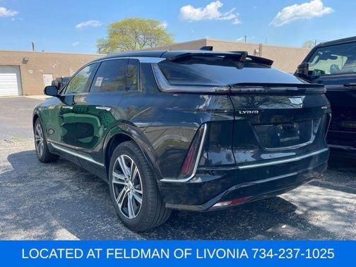 Stellar Black Metallic 2024 Cadillac LYRIQ Luxury