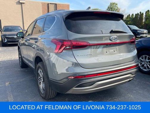 2021 Hyundai SANTA FE SE