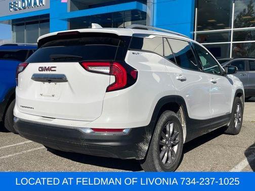 2024 GMC Terrain SLT