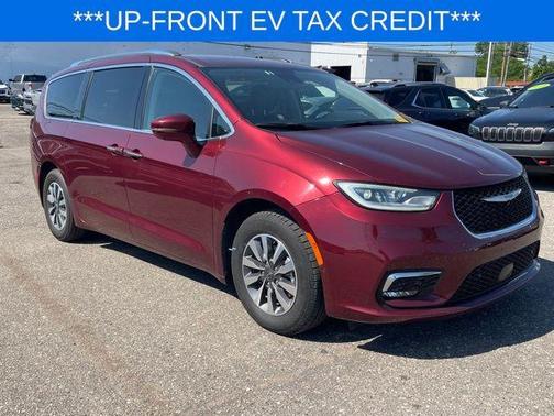 2021 Chrysler Pacifica Hybrid Touring L