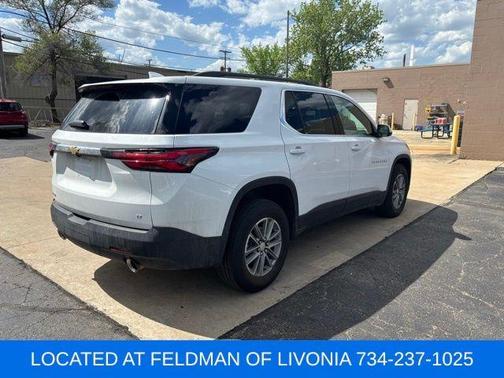 2023 Chevrolet Traverse LT Leather