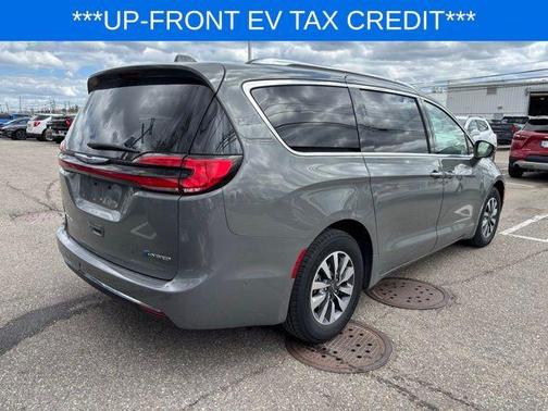 2021 Chrysler Pacifica Hybrid Touring L