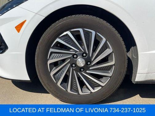2023 Hyundai SONATA Hybrid SEL