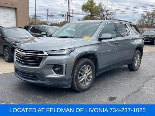 2023 Chevrolet Traverse LT Cloth