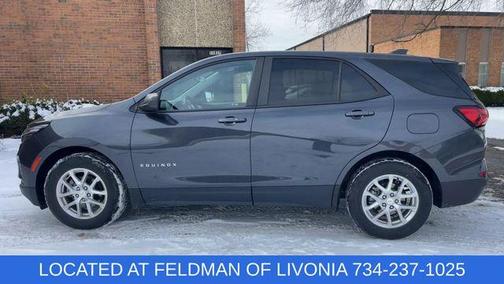 2022 Chevrolet Equinox LS