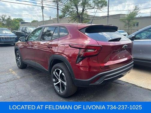 Crimson Metallic 2024 Chevrolet Trax 1RS