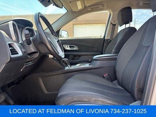 Silver Ice Metallic 2017 Chevrolet Equinox LT