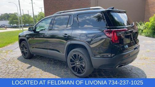 2023 GMC Acadia SLT