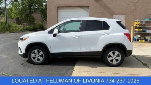 2022 Chevrolet Trax LS