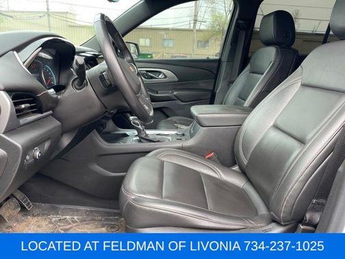 2022 Chevrolet Traverse LT Leather