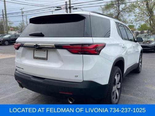 2022 Chevrolet Traverse LT Leather