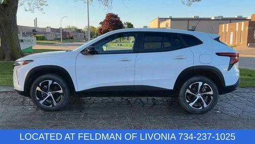 Summit White 2024 Chevrolet Trax 1RS