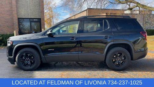 2023 GMC Acadia AT4