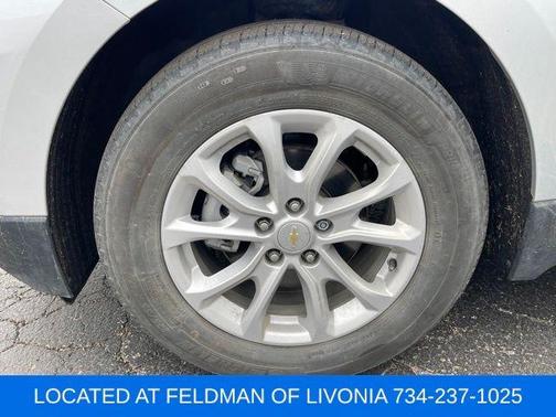 Silver Ice Metallic 2021 Chevrolet Equinox 1LT