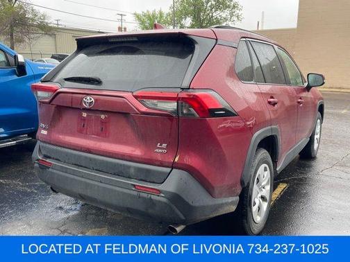 2021 Toyota RAV4 LE