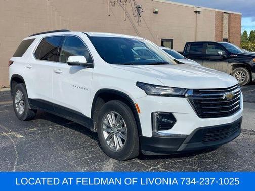 2023 Chevrolet Traverse LT Cloth