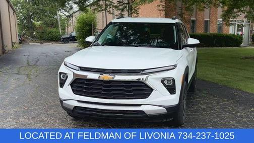Summit White 2024 Chevrolet Trailblazer LT