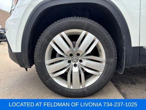 Pure White 2019 Volkswagen Atlas 3.6L SEL