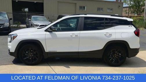 2024 GMC Terrain SLE
