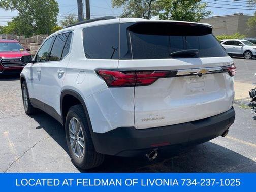 2023 Chevrolet Traverse LT Cloth