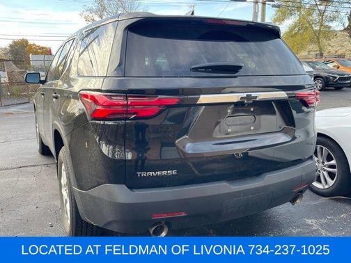 2023 Chevrolet Traverse LS