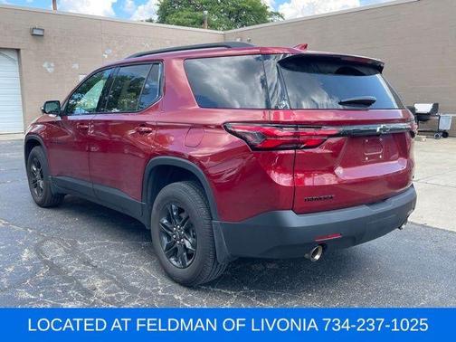 2023 Chevrolet Traverse LT Cloth