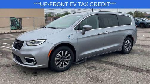 2021 Chrysler Pacifica Hybrid Touring L