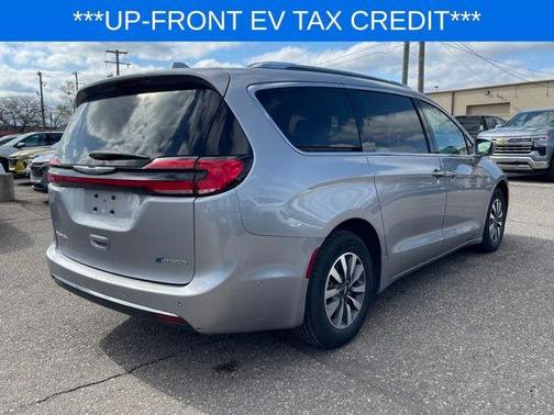 2021 Chrysler Pacifica Hybrid Touring L