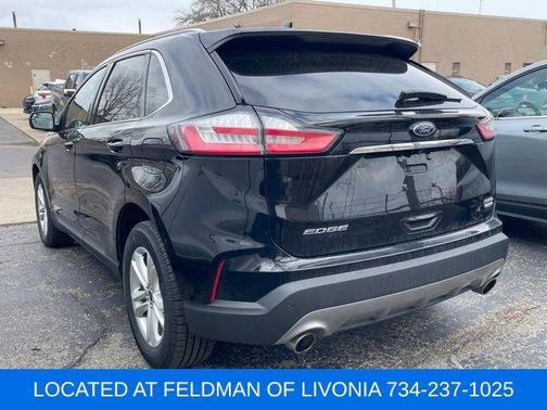 Black 2019 Ford Edge SEL