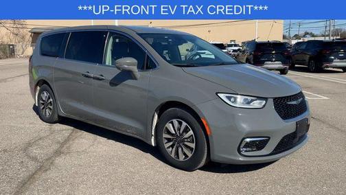 2022 Chrysler Pacifica Hybrid Touring L