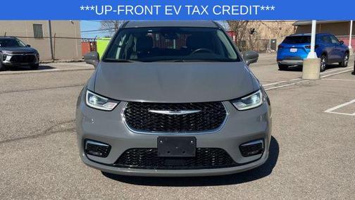 2022 Chrysler Pacifica Hybrid Touring L