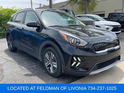 Aurora Black Pearl 2020 Kia Niro LXS