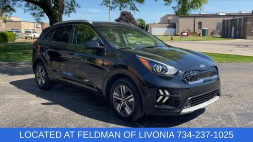 Aurora Black Pearl 2020 Kia Niro LXS