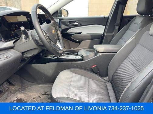 2025 Chevrolet Trax LT