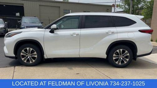2023 Toyota Highlander L