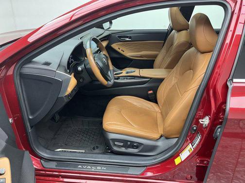2020 Toyota Avalon Hybrid Limited