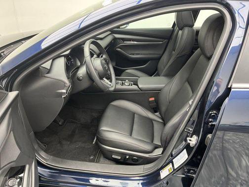 2025 Mazda Mazda3 FWD w/Preferred Package