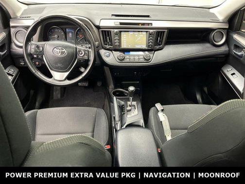 Super White 2018 Toyota RAV4 XLE