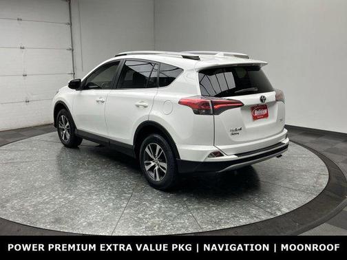 Super White 2018 Toyota RAV4 XLE