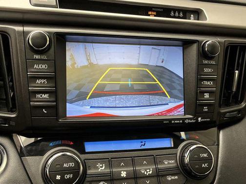 Super White 2018 Toyota RAV4 XLE