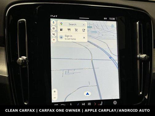 2025 Volvo XC40 B5 Core Bright Theme