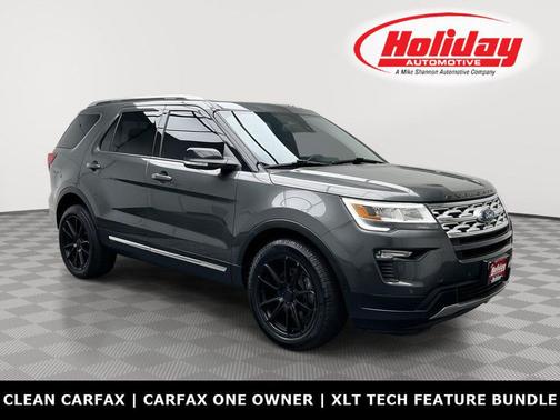 MAGNETIC METALLIC 2018 Ford Explorer XLT