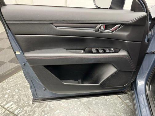 2022 Mazda CX-5 Carbon Edition