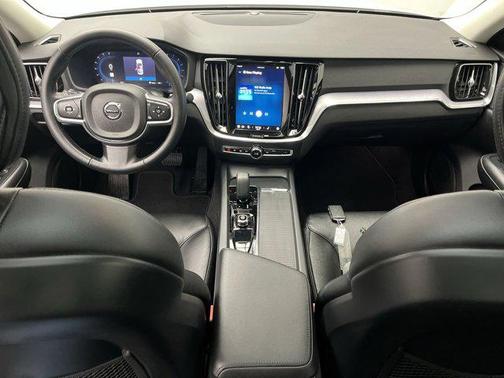 2025 Volvo S60 B5 Core