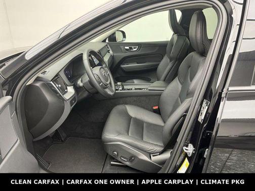 2025 Volvo XC60 B5 Core