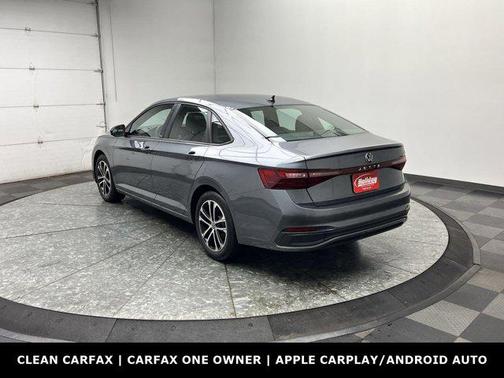 Platinum Gray Metallic 2025 Volkswagen Jetta 1.5T Sport