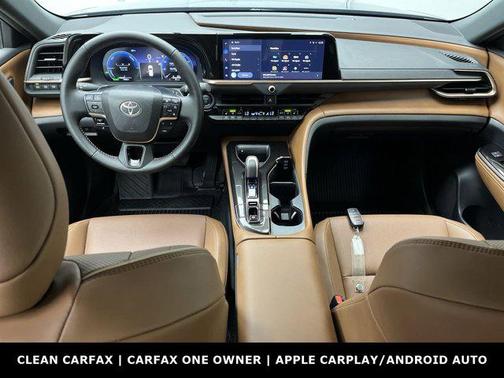 2025 Toyota Crown Signia XLE
