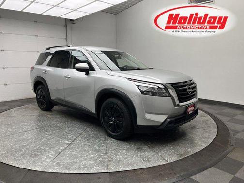 2024 Nissan Pathfinder SV 4WD